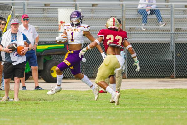 20211002-UMHB-Vfb-at-Austin-College070