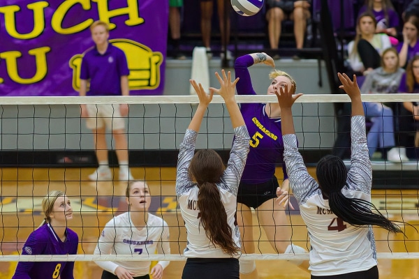 20211020-UMHB-Vvb-vs-McMurry-041