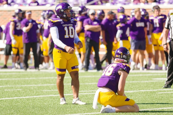 20211030-UMHB-Vfb-vs-Belhaven-089