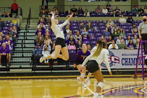 20211105-UMHB-Wvb-vs-Sul-Ross-081