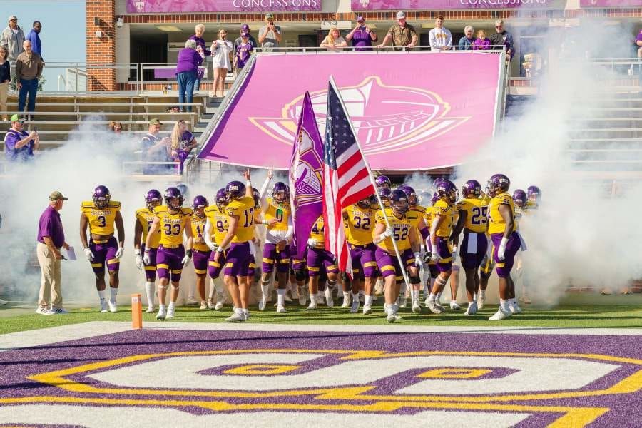 20211106-UMHB-Vfb-vs-Howard-Payne-061