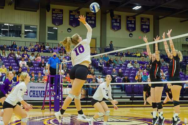 20211106-UMHB-Wvb-vs-UT-Dallas-060