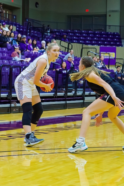 20211107-UMHB-Wbb-vs-Trinity-025