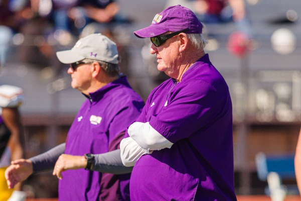 20211113-UMHB-Vfb-at-McMurry-025