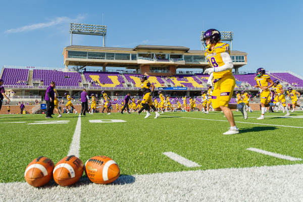 20211120-UMHB-Vfb-vs-Trinity-016