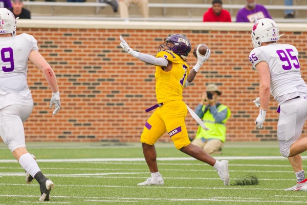 20211204-UMHB-Vfb-vs-Linfield-072