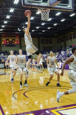20220129-UMHB-g2-Mbb-vs-McMurry-013-1200LE