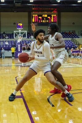 20220129-UMHB-g2-Mbb-vs-McMurry-019-1200LE