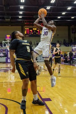 20220226-UMHB-Mbb-vs-LETU-020