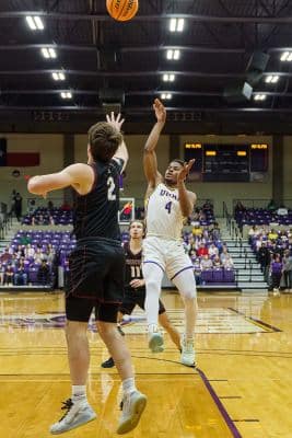 20220305-UMHB-Mbb-vs-Trinity-005
