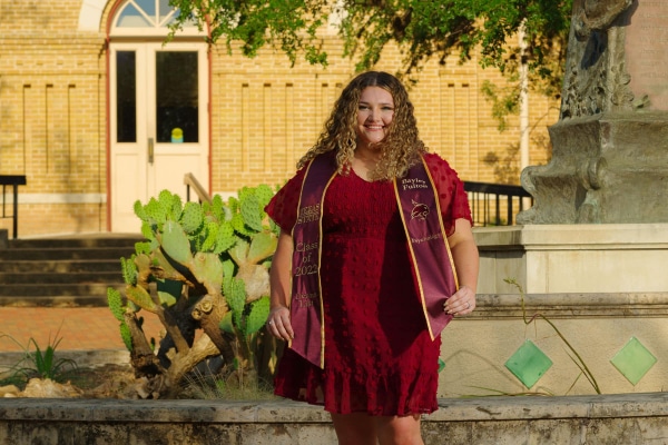 20220510-Bayley-Graduation-036