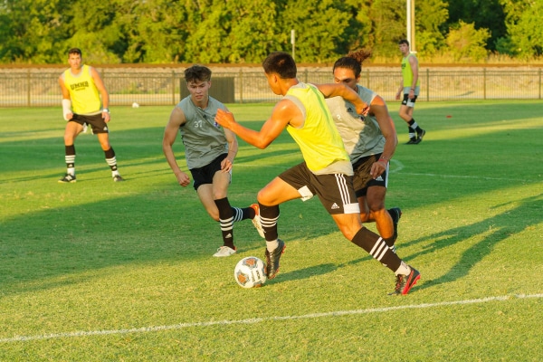 20220813-UMHB-Mens-Soccer-Practice-008