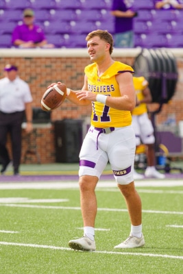 20220903-UMHB-fb-vs-Muhlenberg002