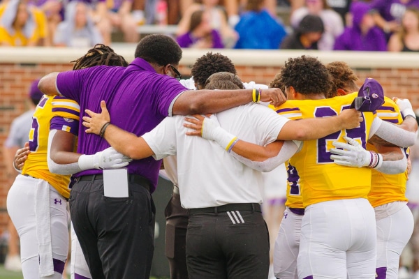 20220903-UMHB-fb-vs-Muhlenberg020