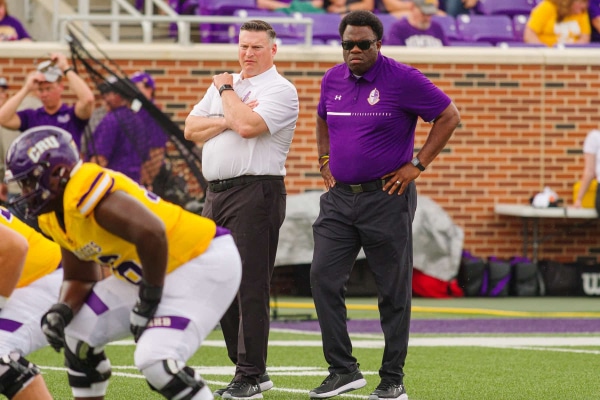 20220903-UMHB-fb-vs-Muhlenberg024