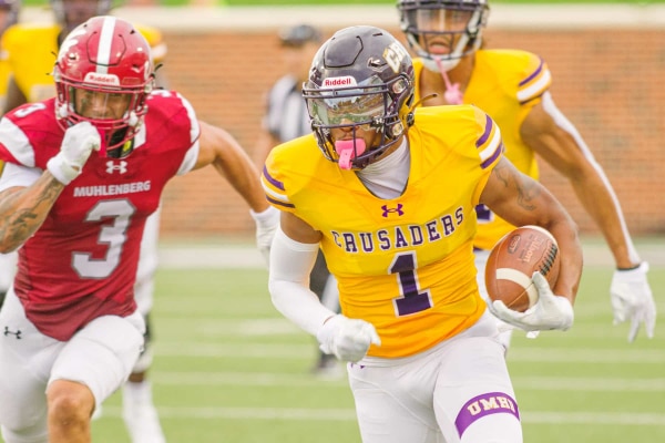 20220903-UMHB-fb-vs-Muhlenberg061