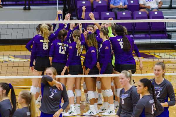 20220916-UMHB-vb-vs-LETU-007