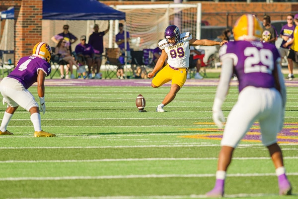 20220924-UMHB-fb-vs-HSU-026