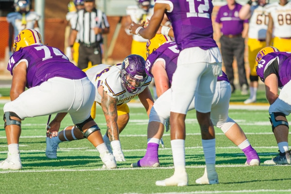 20220924-UMHB-fb-vs-HSU-031