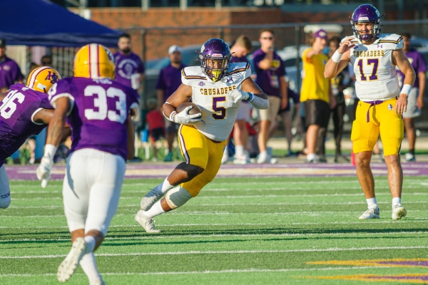 20220924-UMHB-fb-vs-HSU-036