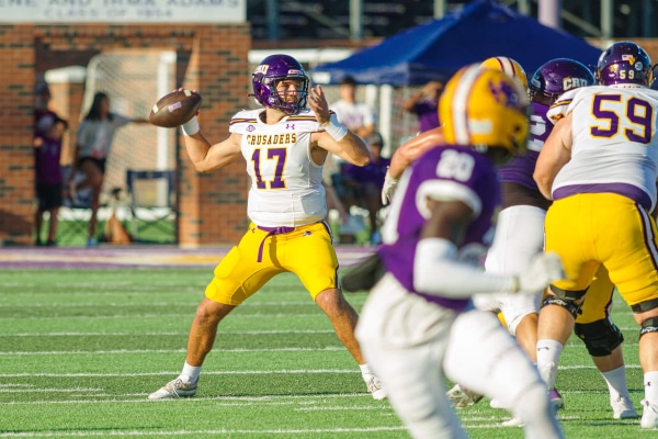 20220924-UMHB-fb-vs-HSU-040