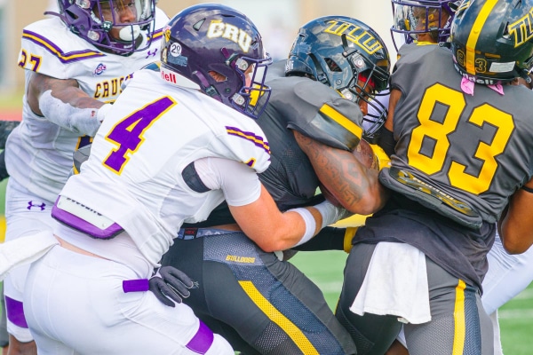 20221015-UMHB-fb-at-TLU-018