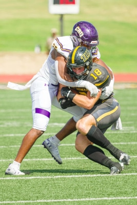 20221015-UMHB-fb-at-TLU-020