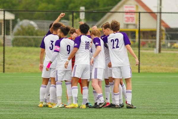 20221029-UMHB-msoc-at-Concordia-012