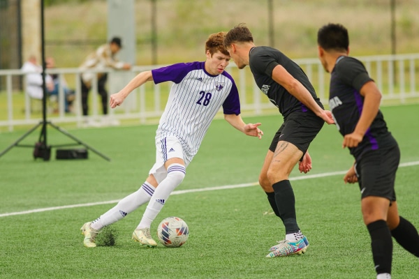 20221029-UMHB-msoc-at-Concordia-014