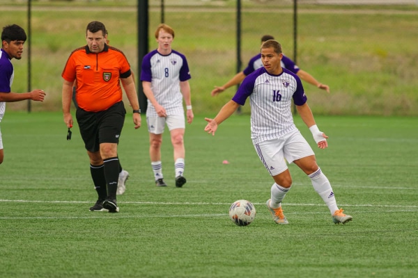 20221029-UMHB-msoc-at-Concordia-038