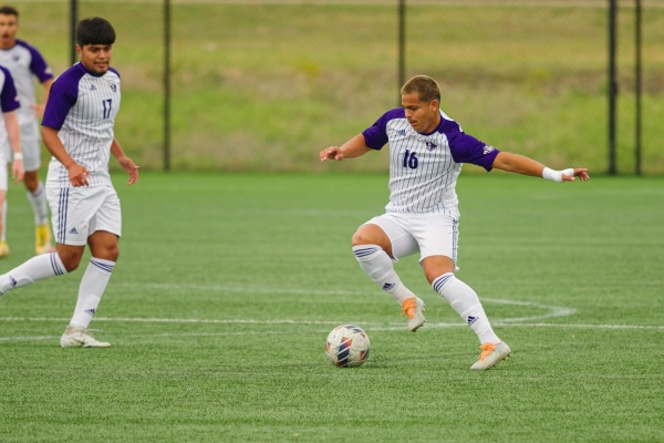 20221029-UMHB-msoc-at-Concordia-039