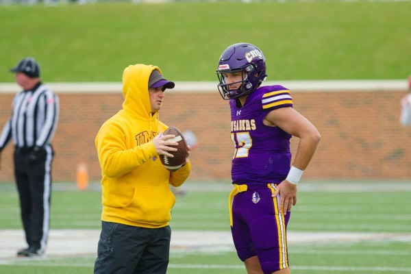 20221119-UMHB-fb-vs-Huntingdon-006