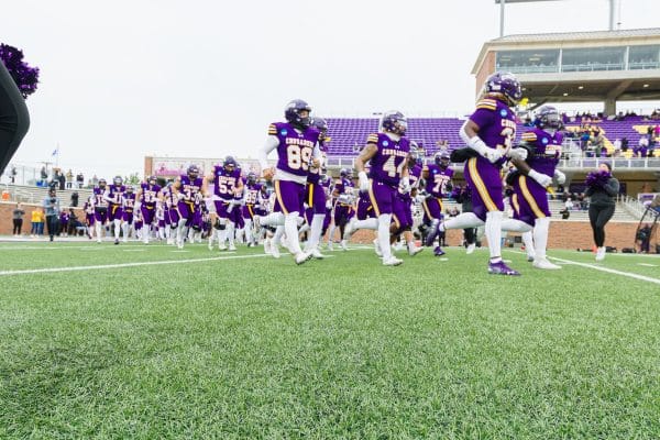 20221119-UMHB-fb-vs-Huntingdon-023