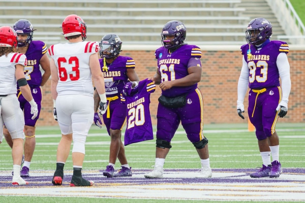 20221119-UMHB-fb-vs-Huntingdon-030