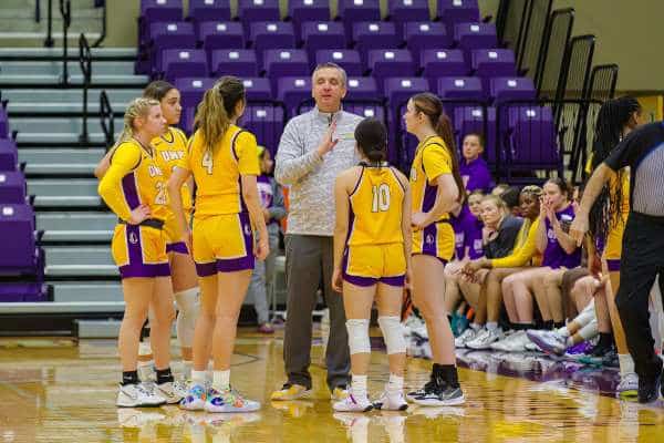 20221217-UMHB-g1-Wbb-vs-Sul-Ross-011-topaz