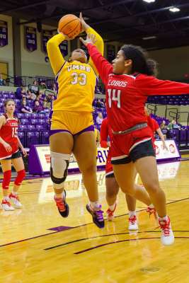 20221217-UMHB-g1-Wbb-vs-Sul-Ross-023-topaz