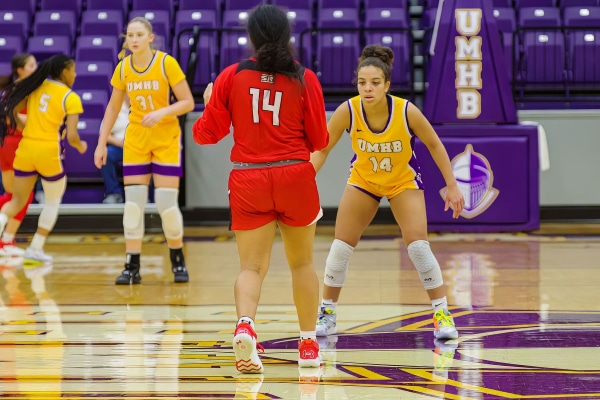 20221217-UMHB-g1-Wbb-vs-Sul-Ross-055-topaz