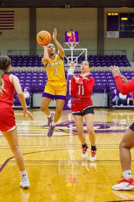 20221217-UMHB-g1-Wbb-vs-Sul-Ross-115-topaz