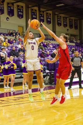 20221217-UMHB-g2-Mbb-vs-Sul-Ross-037-topaz