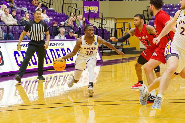 20221217-UMHB-g2-Mbb-vs-Sul-Ross-043-topaz