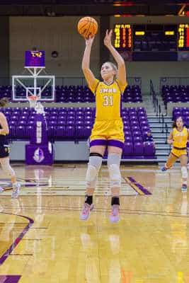 20230102-UMHB-wbb-vs-UC-Santa-Cruz-008