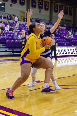 20230102-UMHB-wbb-vs-UC-Santa-Cruz-022