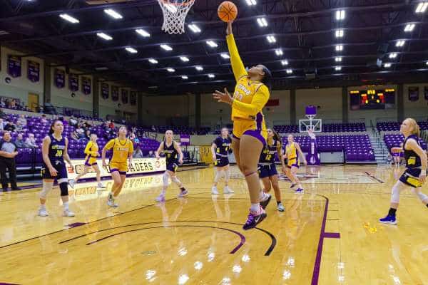20230102-UMHB-wbb-vs-UC-Santa-Cruz-024