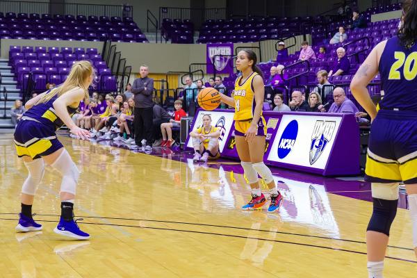 20230102-UMHB-wbb-vs-UC-Santa-Cruz-028