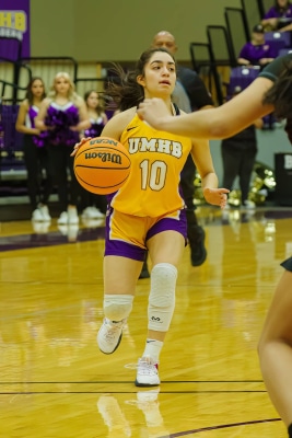 20230114-UMHB-wbb-vs-McMurry011