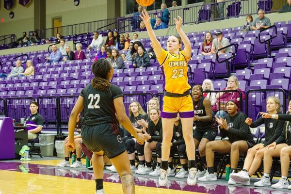 20230114-UMHB-wbb-vs-McMurry020