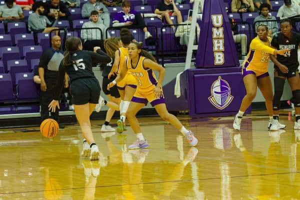 20230114-UMHB-wbb-vs-McMurry046