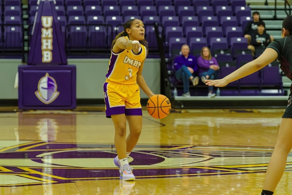 20230114-UMHB-wbb-vs-McMurry058