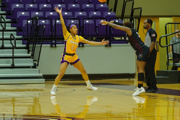 20230114-UMHB-wbb-vs-McMurry066