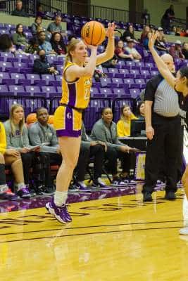 20230114-UMHB-wbb-vs-McMurry069